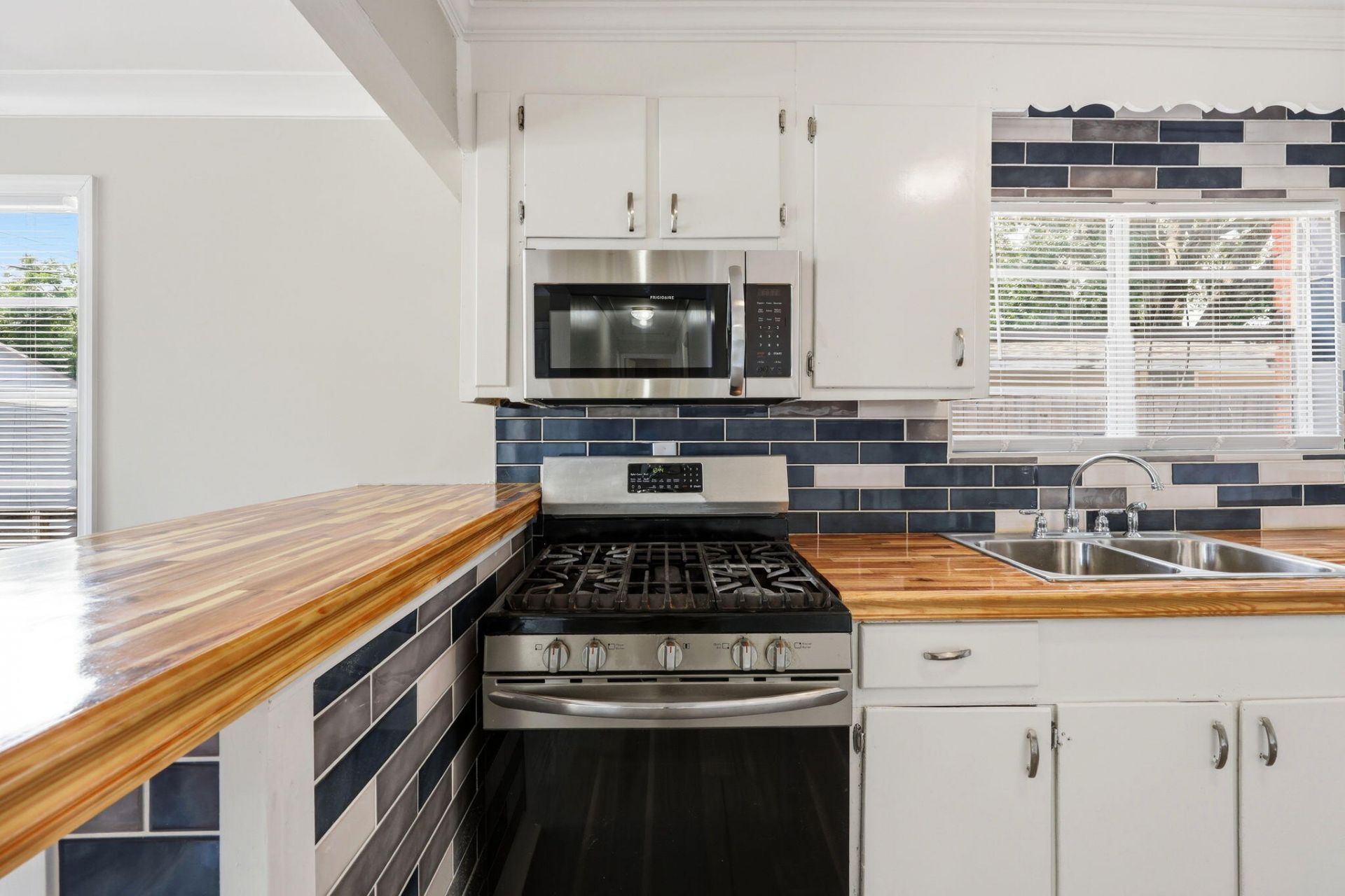 2016 Spruce Boulevard Photo 8