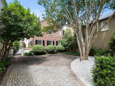 63 King Street, Charleston, SC 29401