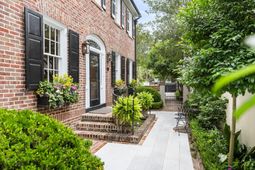 63 King Street photo 4