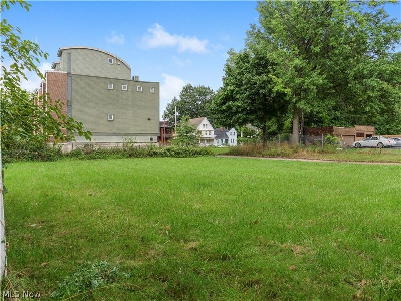 10217 Superior Avenue, Cleveland, OH 44106 Photo 23