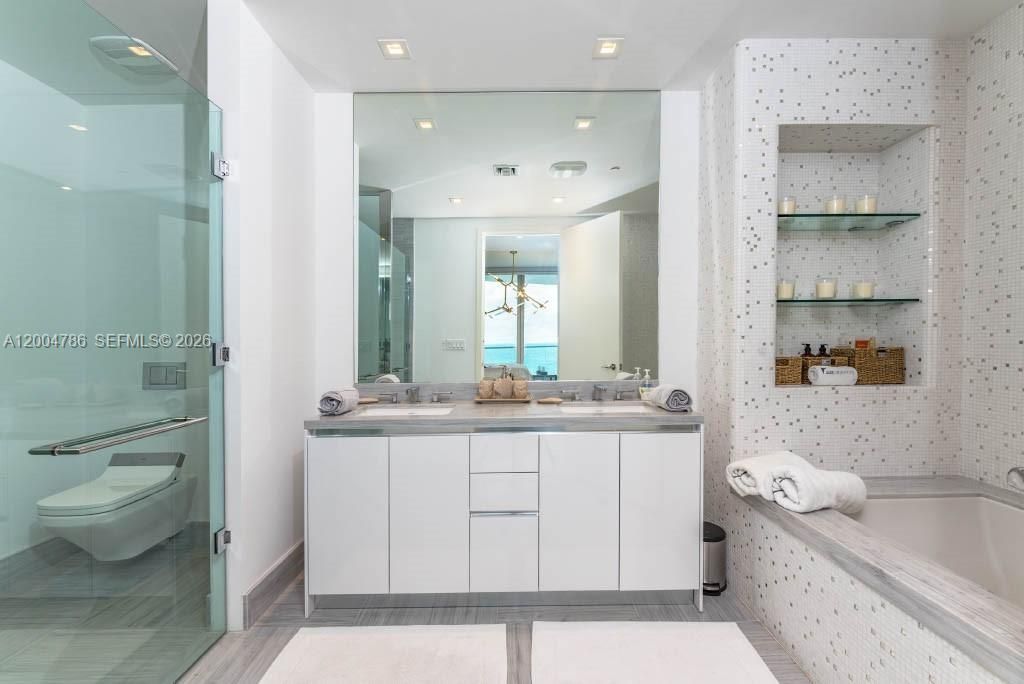 16901 Collins Ave, Unit 1404, Sunny Isles Beach, FL 33160 Photo