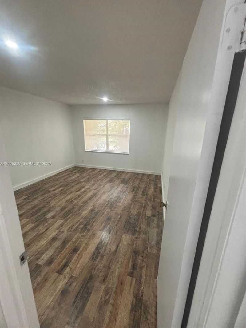 17901 NW 68th Ave, Unit T102, Hialeah, FL 33015 Photo