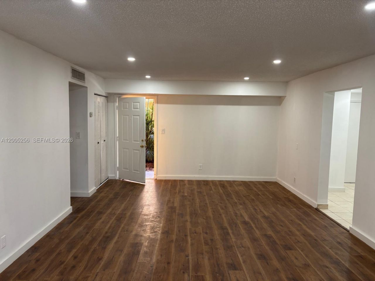 17901 NW 68th Ave, Unit T102, Hialeah, FL 33015 Photo
