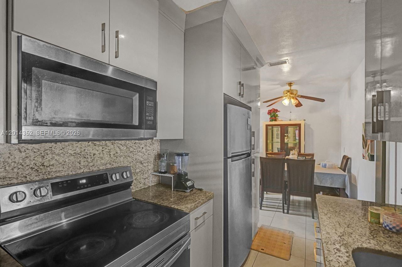 1379 NE 177th St, North Miami Beach, FL 33162 Photo