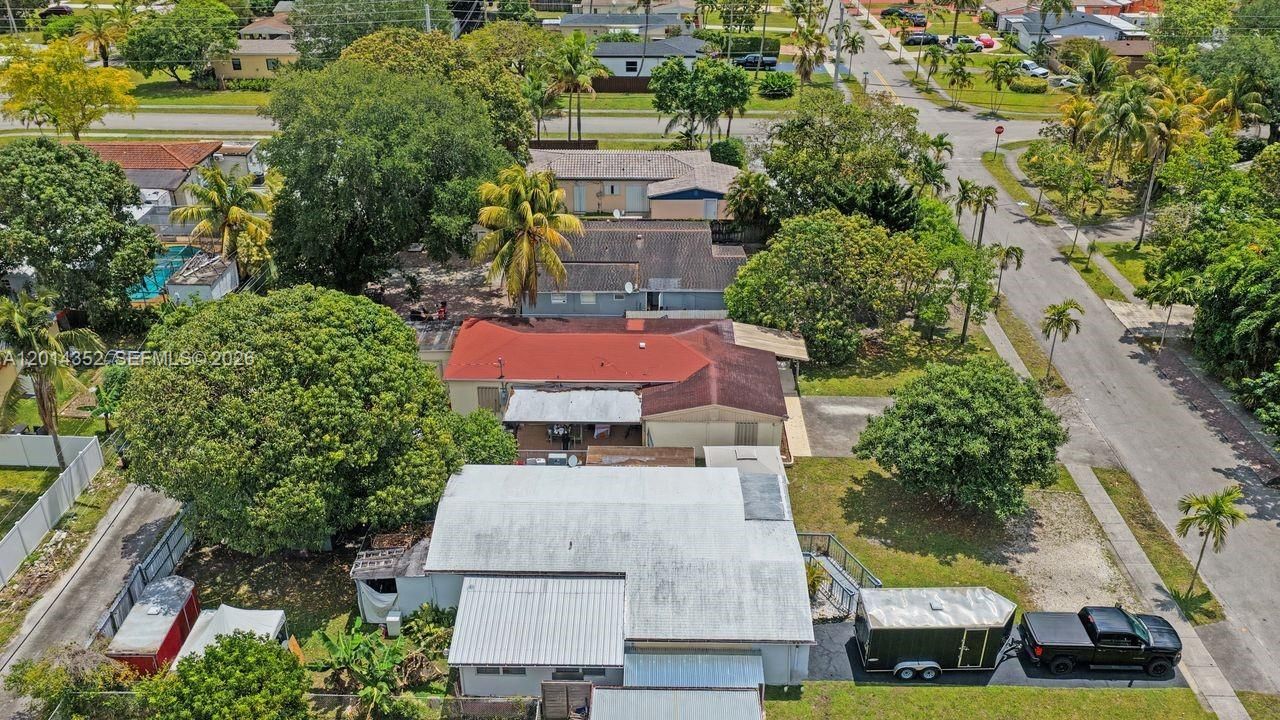 1379 NE 177th St, North Miami Beach, FL 33162 Photo