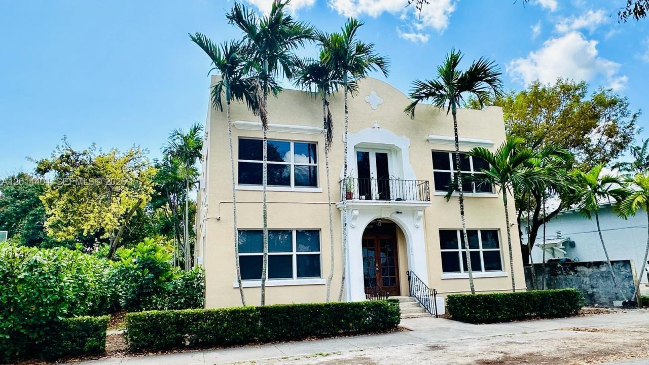 344 Mendoza Ave, Unit 3, Miami, FL 33134 Photo