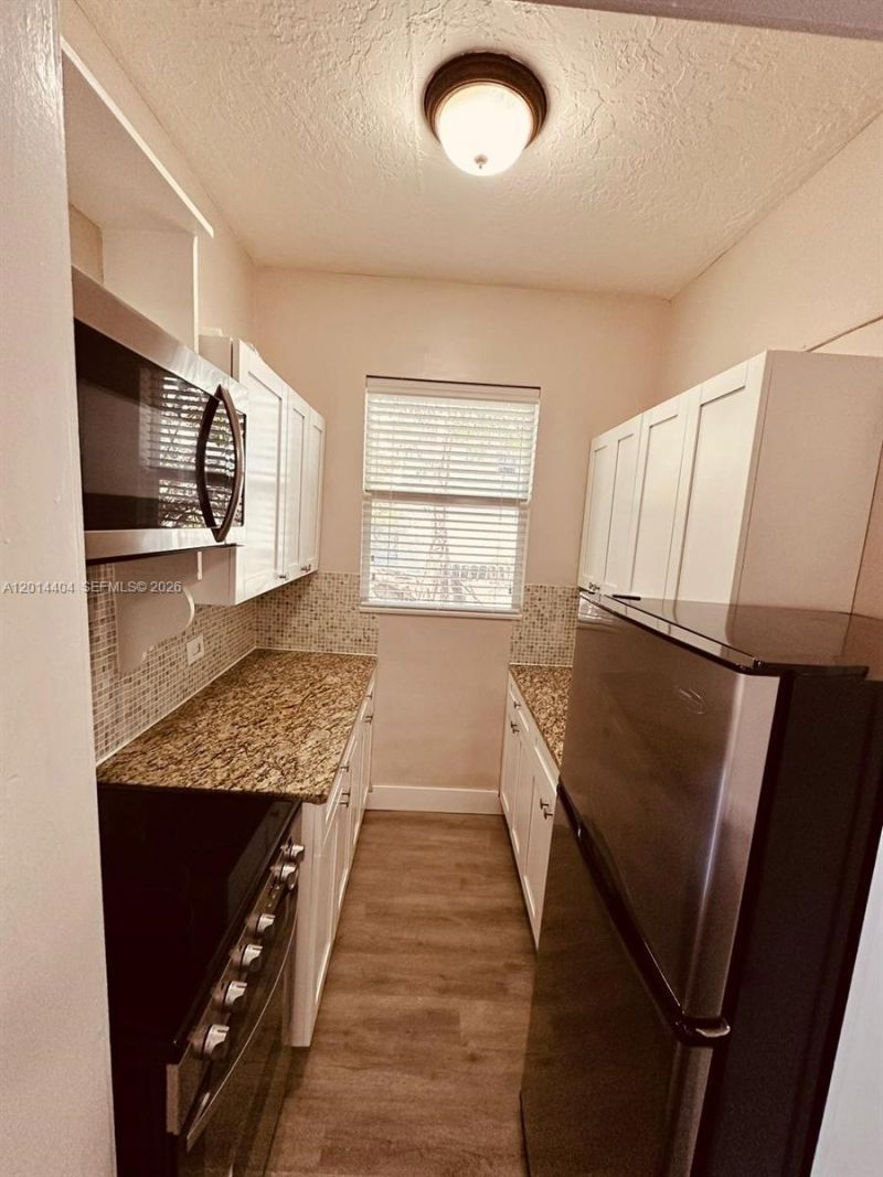 344 Mendoza Ave, Unit 3, Miami, FL 33134 Photo
