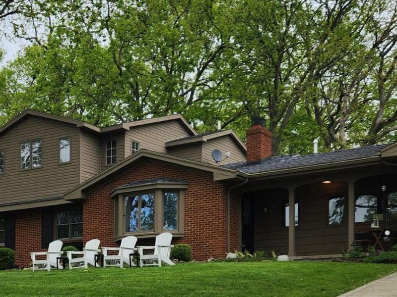 1949 N Carriage Lane, Port Clinton, OH 43452 Photo 2