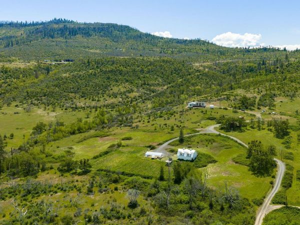 3300 Butte Falls Highway, Eagle Point, OR 97524
