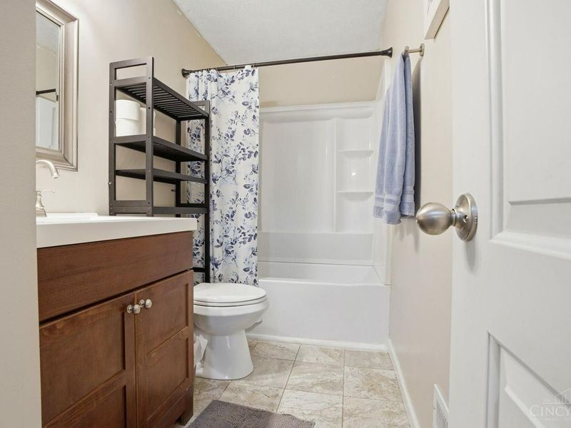 8833 Dover Drive, Deerfield Twp., OH 45039 Photo 29