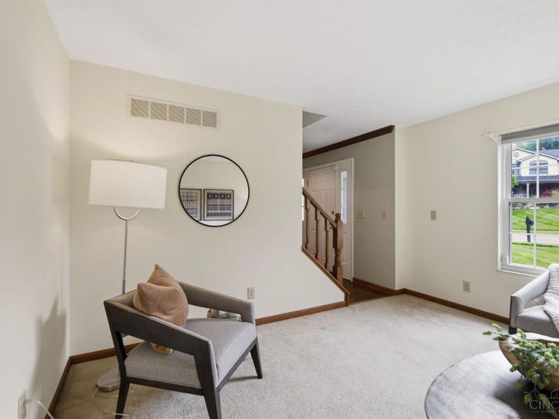 348 Oakwood Park Drive, Delhi Twp, OH 45238 Photo 14