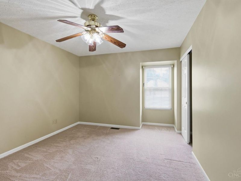 348 Oakwood Park Drive, Delhi Twp, OH 45238 Photo 25