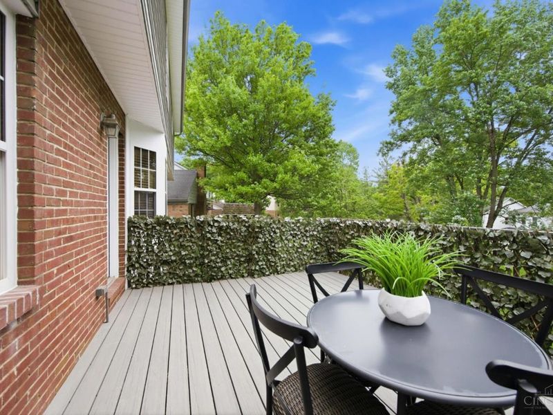 348 Oakwood Park Drive, Delhi Twp, OH 45238 Photo 32