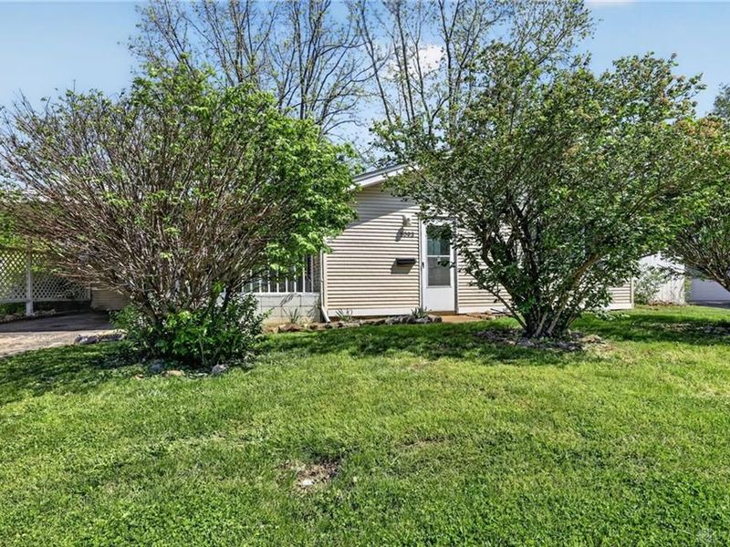5093 Bayside Drive, Riverside, OH 45431 Photo 8