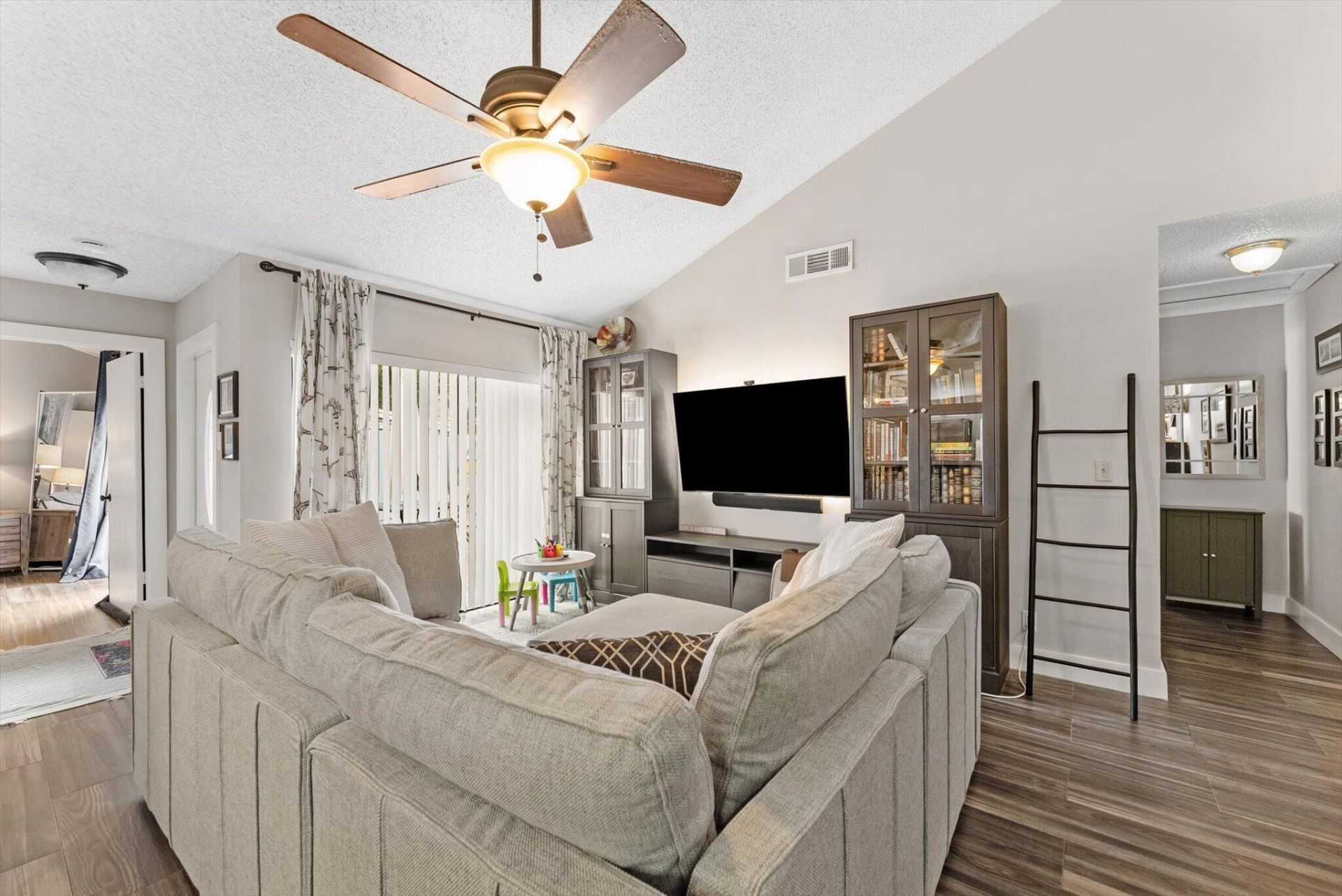 203 Timberlane Circle, Greenacres, FL 33463 Photo