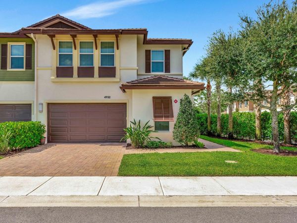 4952 Pointe Midtown Way, Palm Beach Gardens, FL 33418