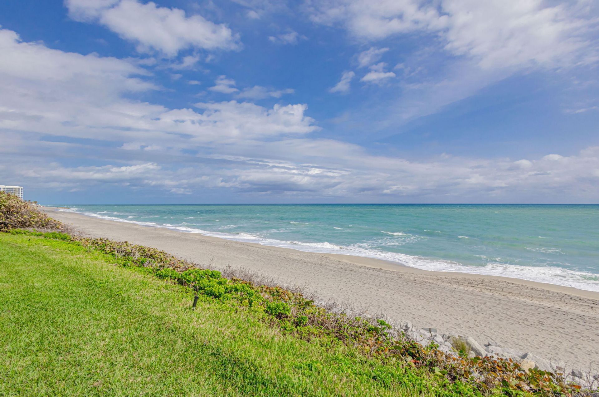 400 Beach Road, Unit 103, Tequesta, FL 33469 Photo