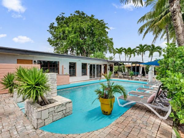 4460 NE 17th Terrace, Oakland Park, FL 33334