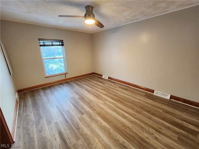 2452 Bromley Road, University Heights, OH 44118 Photo 12