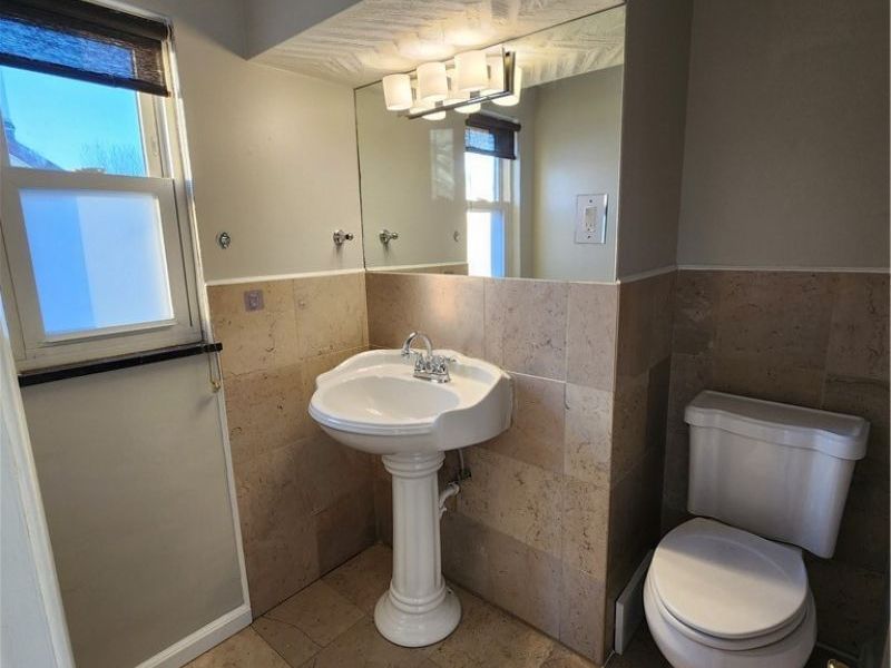 2452 Bromley Road, University Heights, OH 44118 Photo 18