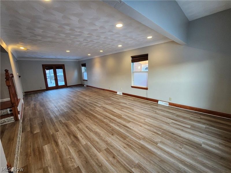2452 Bromley Road, University Heights, OH 44118 Photo 3