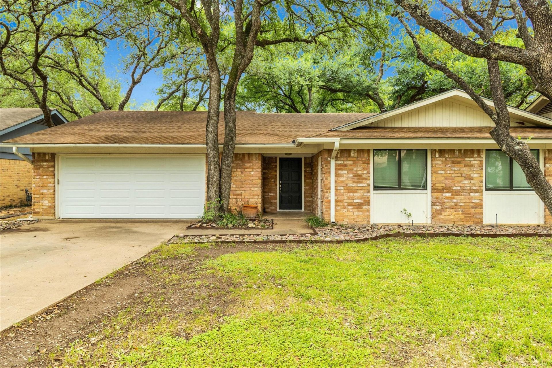 4701 Cap Rock Dr, Austin, TX 78735 Main Photo