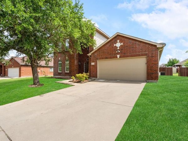1738 Rock Ridge Drive , Cedar Hill, TX 75104