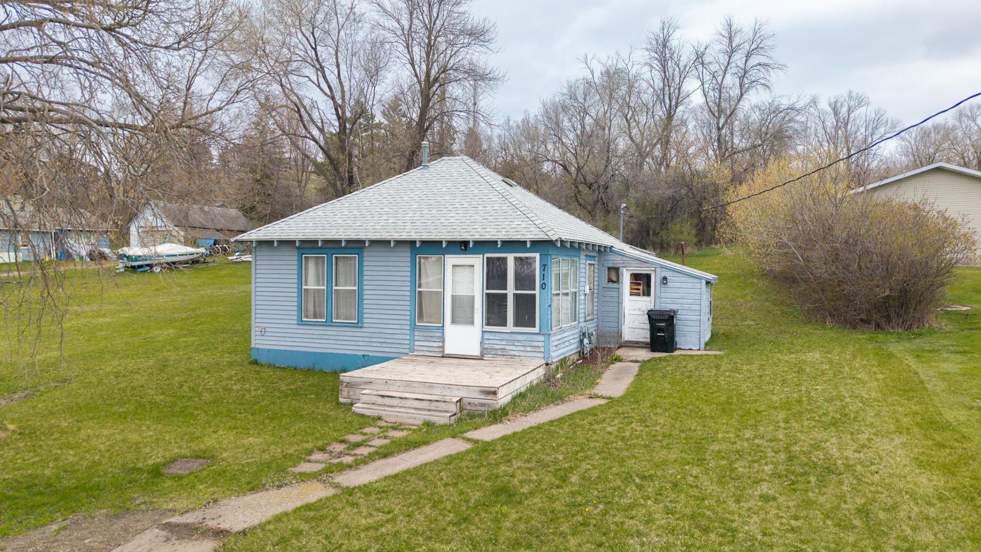 710 & 720 5th Street Nw, Valley City, ND 58072 Main Photo