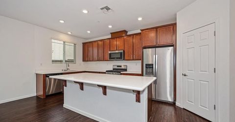 6130 Mehrten Cir, Rocklin, CA 95765 Photo