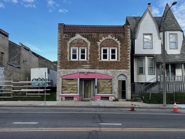 2925 Holton STREET #2927, Milwaukee, WI 53212