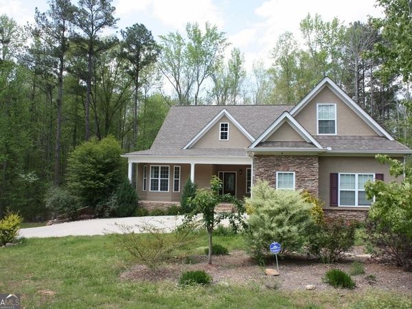 207 Lakeview Court, Lagrange, GA 30240
