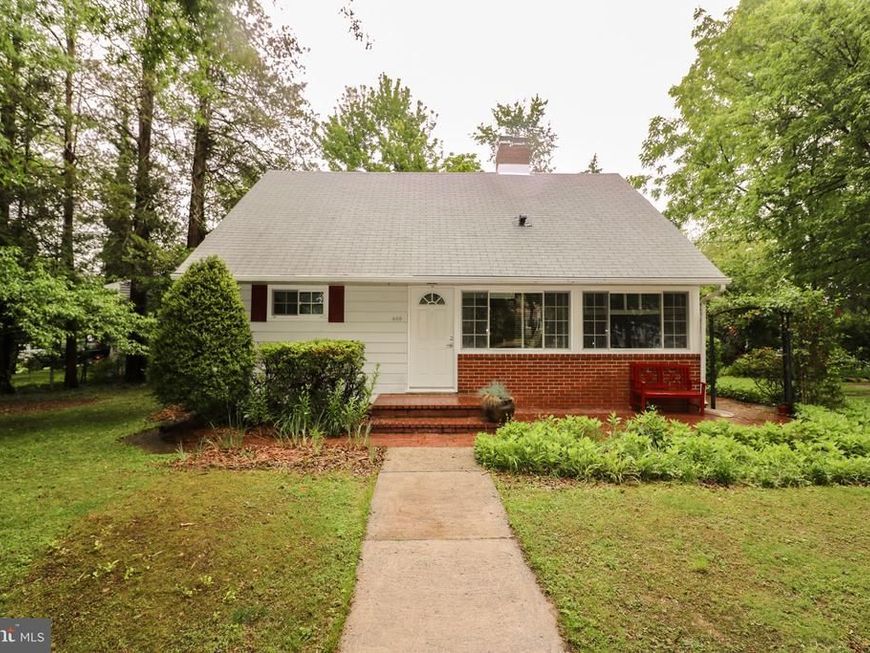 400 Dean Drive, Rockville, MD 20851 Main Photo