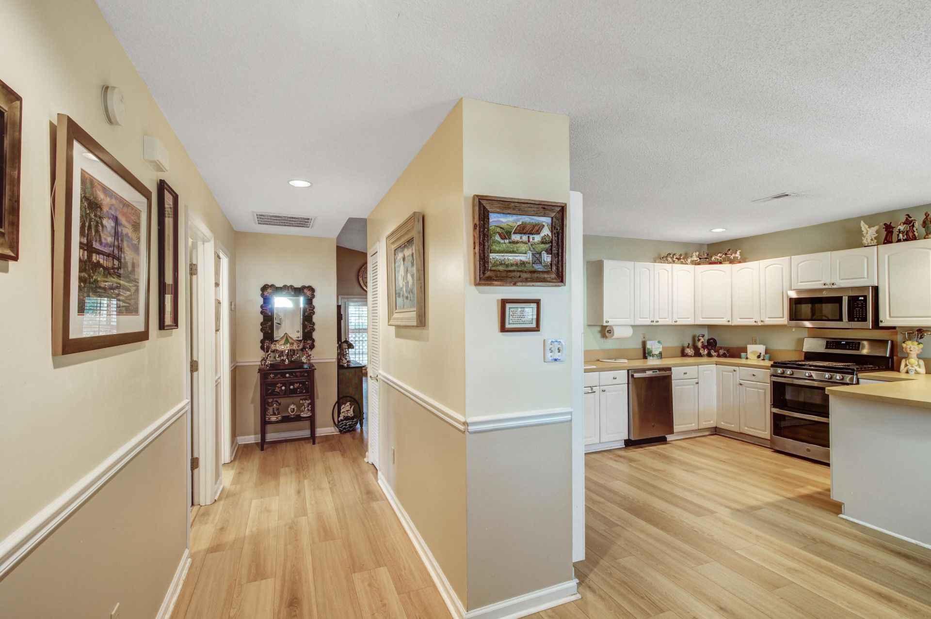 1411 River Front Drive Photo 5
