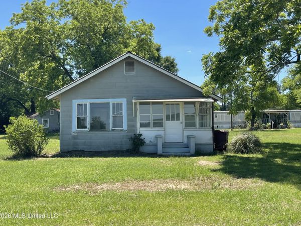 2269 Old Mobile Highway, Lucedale, MS 39452
