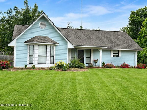1203 Peggy Lane, Greenwood, MS 38930
