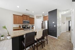 172 Bonhomme Circle photo 4