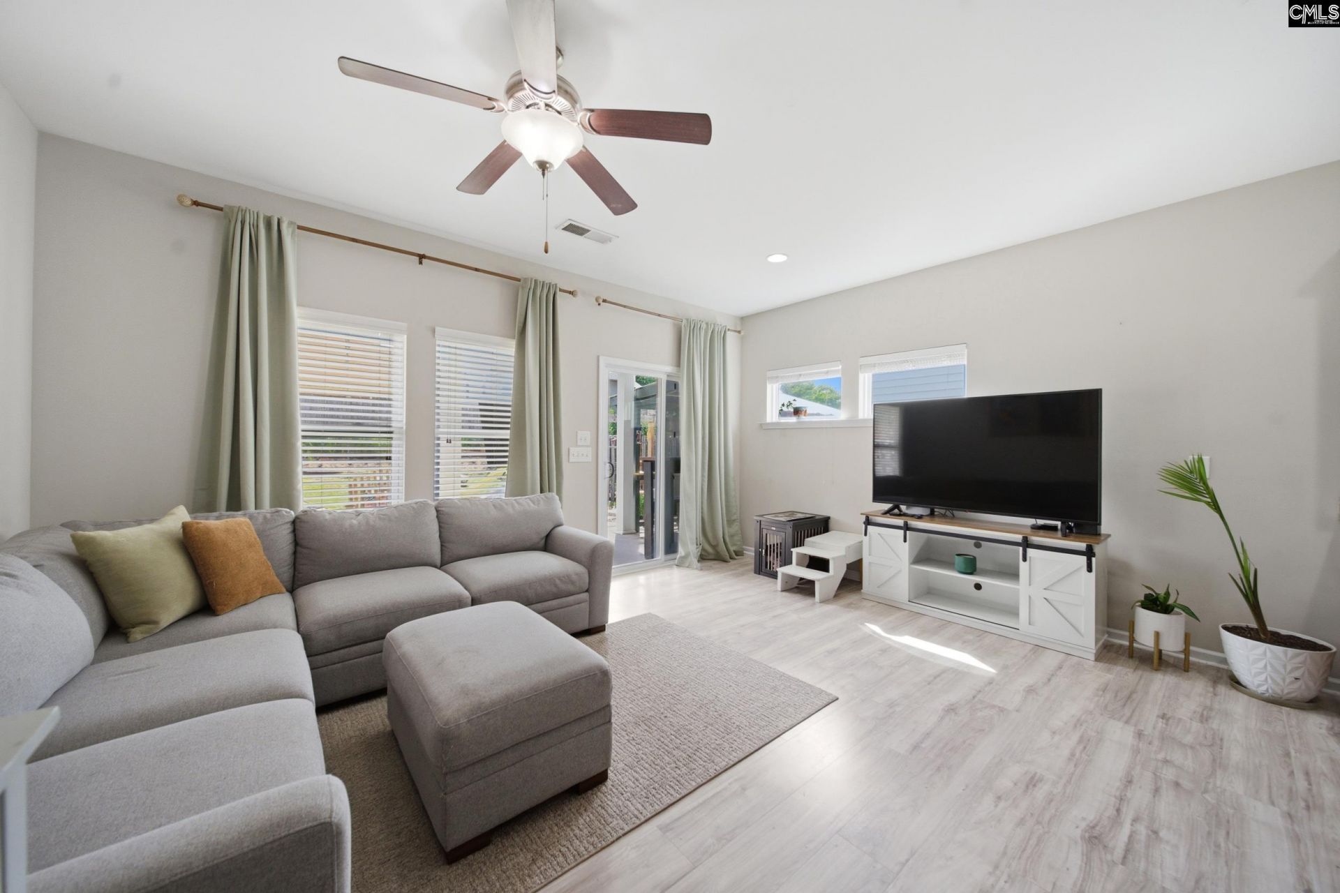 172 Bonhomme Circle Photo 8