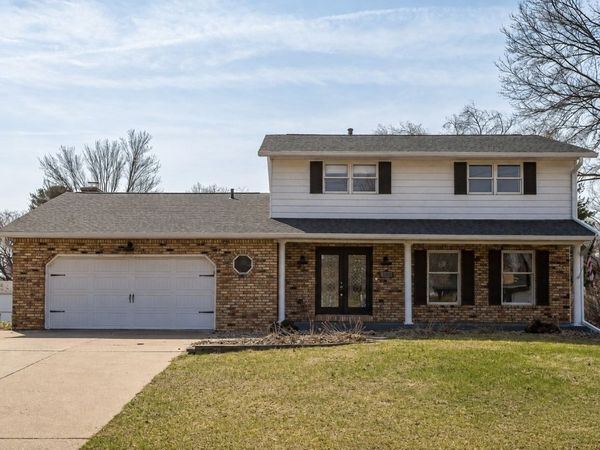 2039 E 46th Street, Davenport, IA 52807