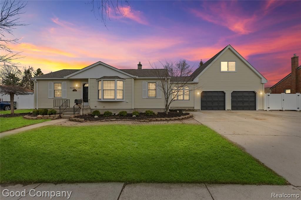 28280 Roy Street, Saint Clair Shores, MI 48081 Main Photo