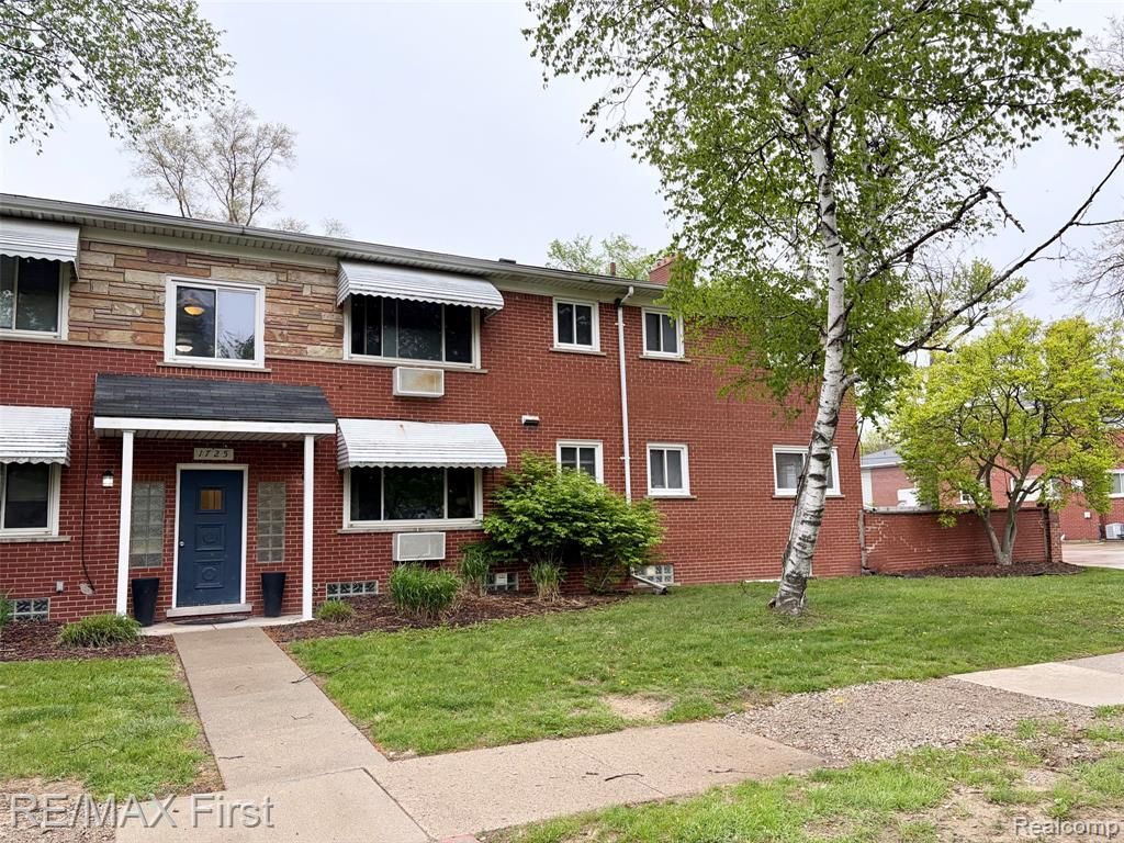 1725 Gardenia Avenue, Royal Oak, MI 48067 Main Photo