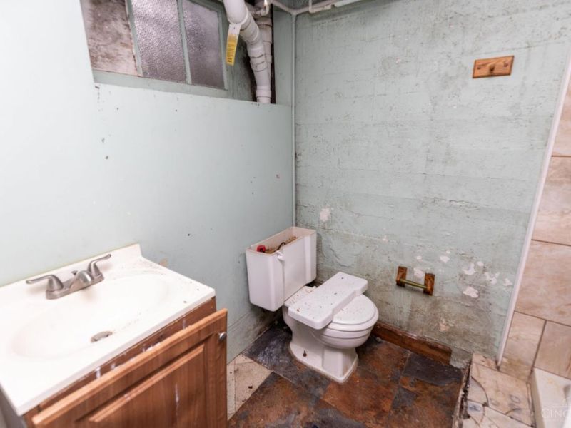 207 Warner Street, Cincinnati, OH 45219 Photo 15