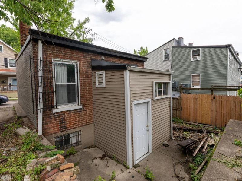 207 Warner Street, Cincinnati, OH 45219 Photo 18