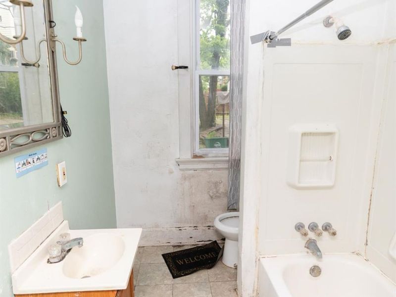 207 Warner Street, Cincinnati, OH 45219 Photo 7