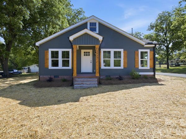1012 Midlake Road , Kannapolis, NC 28083