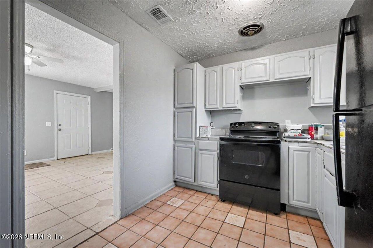 9504 Waynesboro Avenue, Jacksonville, FL 32208 Photo