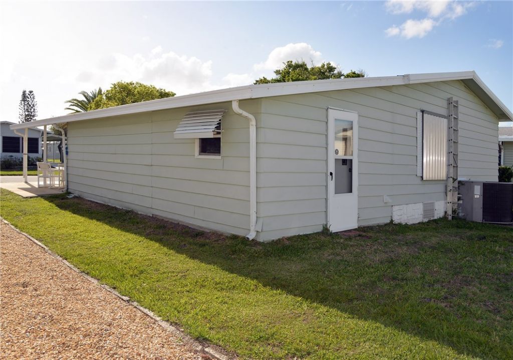 642 Periwinkle Circle, Sebastian, FL 32976 Photo
