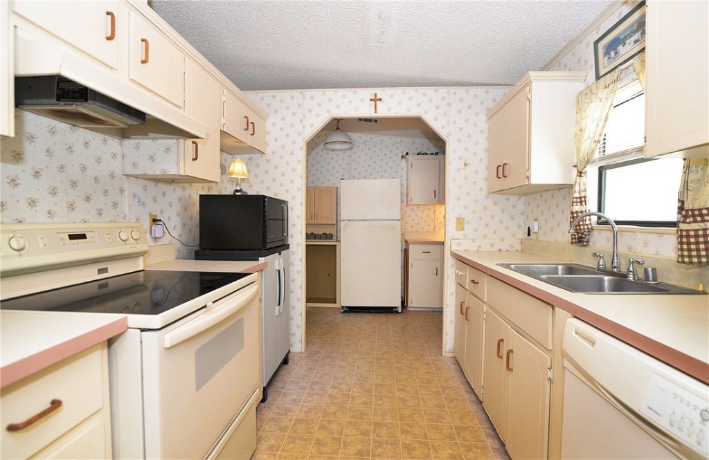 642 Periwinkle Circle, Sebastian, FL 32976 Photo