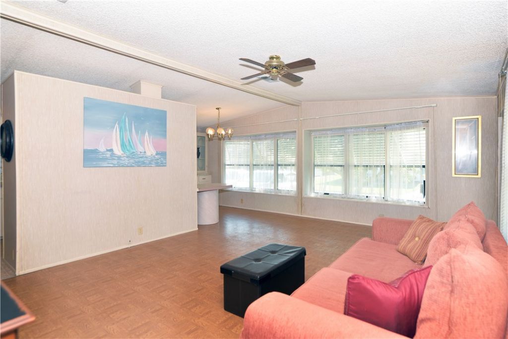 642 Periwinkle Circle, Sebastian, FL 32976 Photo