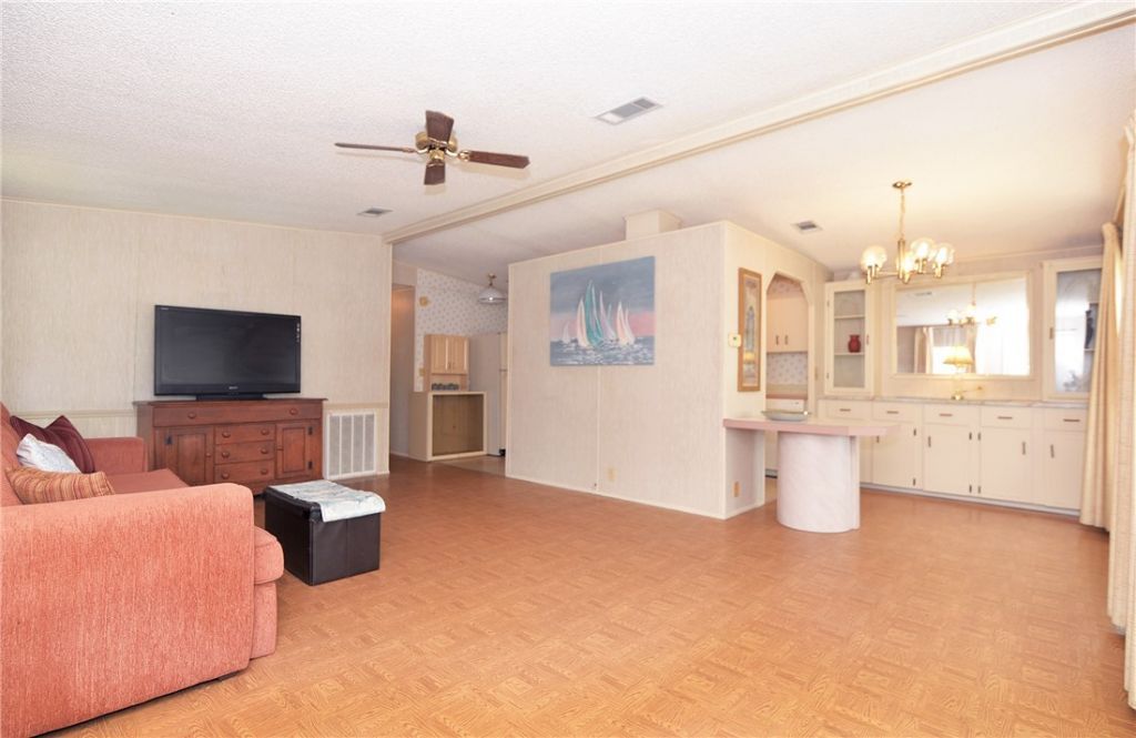 642 Periwinkle Circle, Sebastian, FL 32976 Photo
