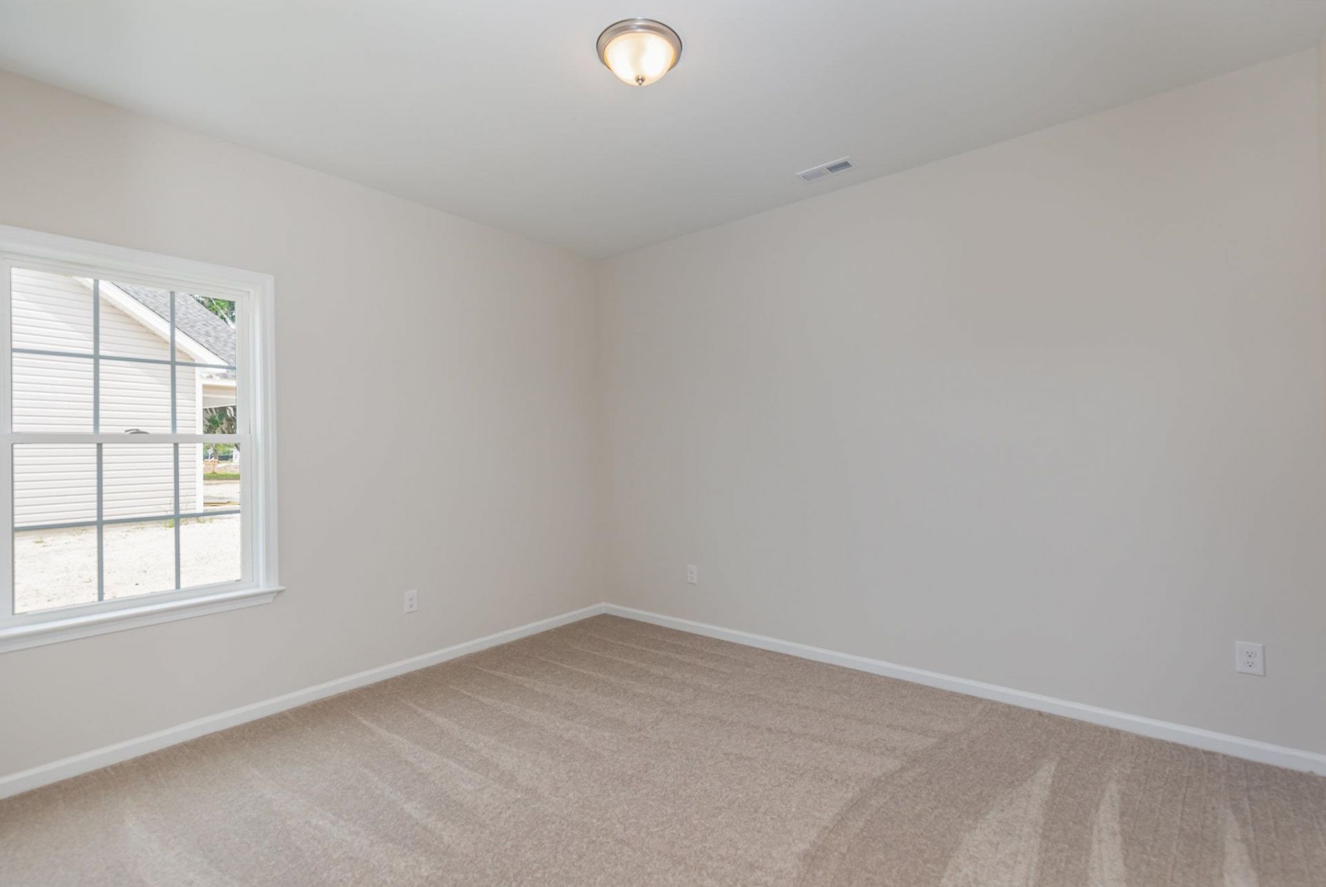 924 Woodside Dr. Photo 18